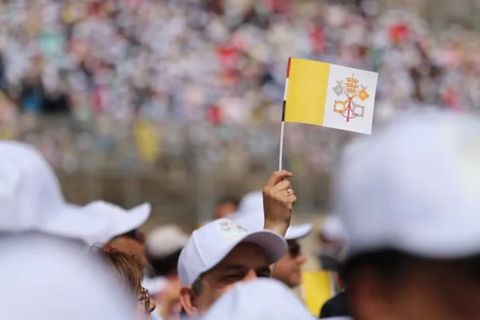 Papa Francesco presiede la Messa all'Air Defense Stadium del Cairo |  | Edward Pentin CNA