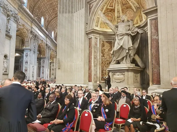 Concistoro | Gli ambasciatori accreditati presso la Santa Sede si preparano alla celebrazione del Concistoro, 5 ottobre 2019 | Twitter