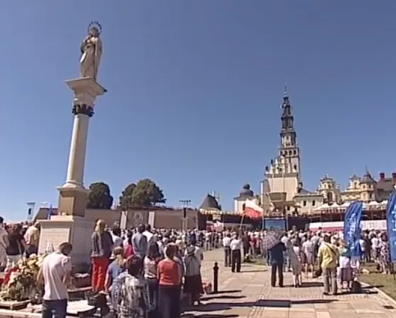 Madonna di Czestochowa | L'arrivo dei pellegrini al santuario di Jasna Gora, 26 agosto 2020 | Twitter @churchinpoland