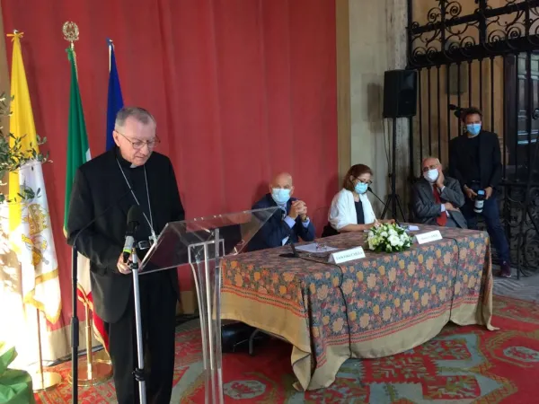 Cardinale Parolin | Il Cardinale Parolin ricorda a Palazzo Borromeo la figura del Cardinale Silvestrini | Ambasciata di Italia presso la Santa Sede