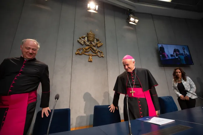 La conferenza stampa di Monsignor Paglia |  | Daniel Ibanez CNA