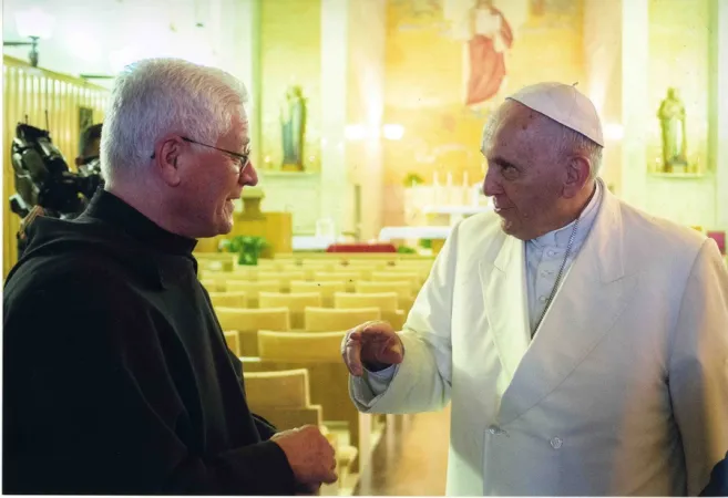 Padre Bruno Secondin con Papa Francesco  |  | www.lectiodivina.it