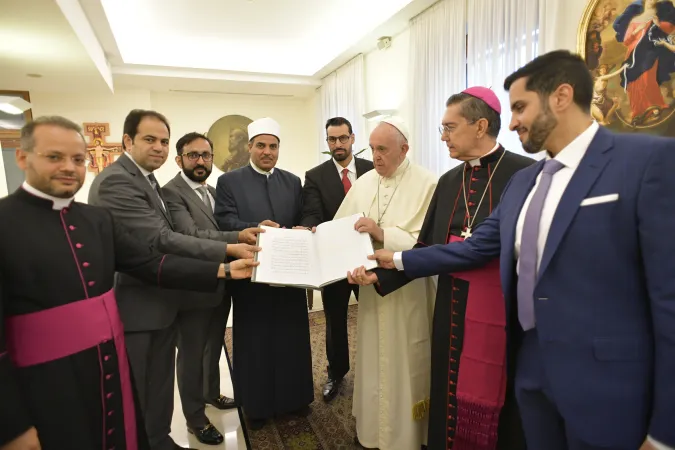 Papa Francesco e il Comitato per l'implementazione del documento di Abu Dhabi | L'incontro di Papa Francesco con il Comitato di Abu Dhabi | Holy See Press Office 