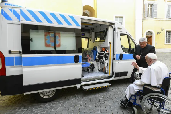 Papa Francesco e il Cardinal Konrad Krajewski / Dicastero per il Servizio della Carità