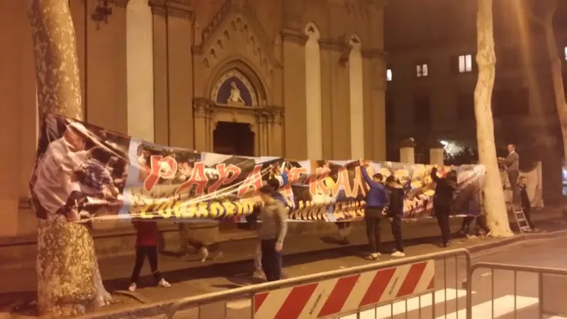 Aspettando Papa Francesco a Prato | I ragazzi dell'oratorio Sant'Anna si preparano ad accogliere il Papa a Prato | Andrea Gagliarducci / ACI Stampa