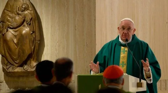 Papa Francesco a Santa Marta | Papa Francesco durante una Messa a Santa Marta  | L'Osservatore Romano / ACI Group