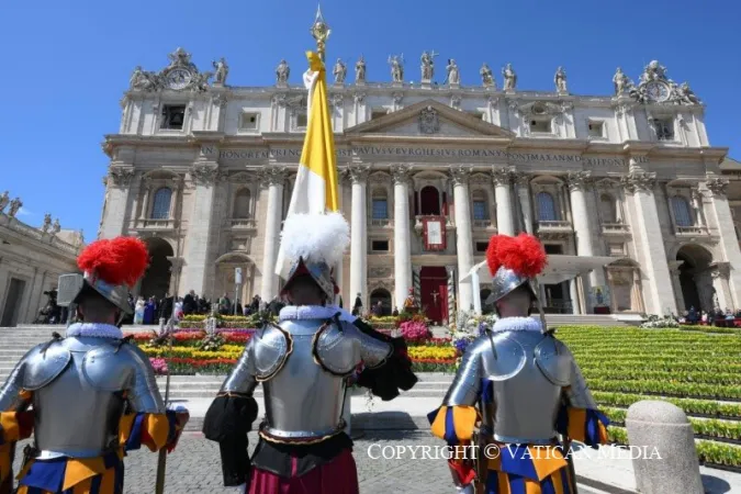 Urbi et Orbi di Pasqua 2023 | Alcuni momenti prima dell'Urbi et Orbi di Pasqua 2023 | Vatican Media / ACI Group