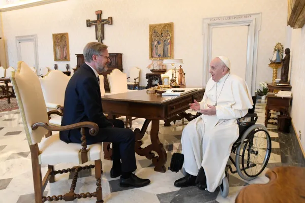 Papa Francesco e il Primo Ministro ceco Petr Fiala, 9 giugno 2022 / twitter Petr Fiala