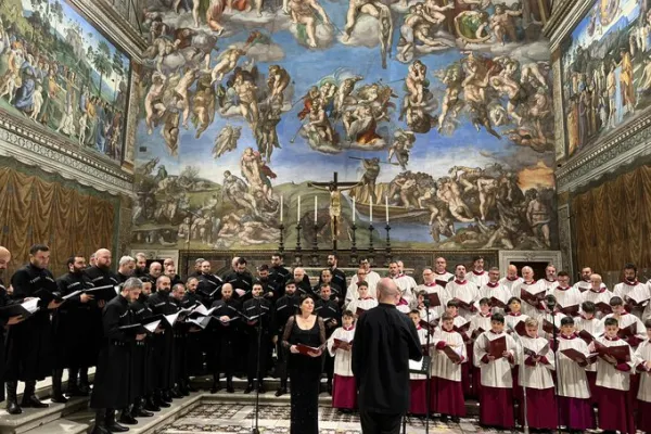 Il canto dell'Ave Maria da parte del Coro Patriarcale di Georgia e il coro della Cappella Sistina, 26 giugno 2022 / Twitter