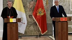 Il Cardinale Parolin in conferenza stampa con il premier montenegrino Dusko Markovic / Presidenza del Consiglio del Montenegro
