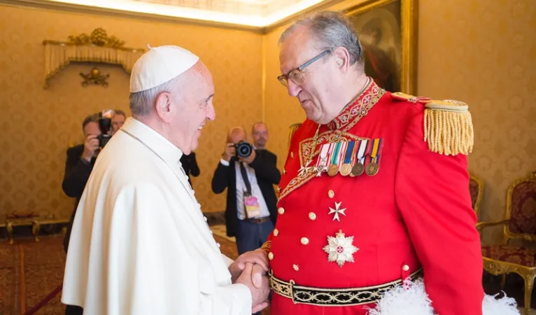 Papa Francesco e il Gran Maestro dell'Ordine di Malta | Papa Francesco e il Gran Maestro dell'Ordine di Malta durante una udienza | www.orderofmalta.int