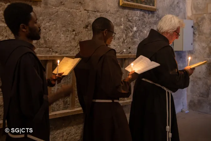 La Processione al Santo Sepolcro |  | Custodia di Terra Santa