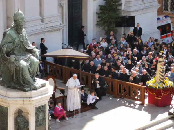 Papa Francesco a Loreto | Papa Francesco sul sagrato del Santuario di Loreto, Loreto, 25 marzo 2019  | Marco Mancini / ACI Stampa