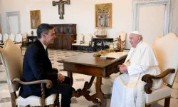 Pedro Sánchez Pérez-Castejón, Presidente del Governo di Spagna e Papa Francesco / Credit Vatican Media