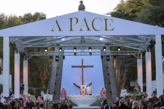 La Messa del Papa ad Ajaccio |  | Daniel Ibanez EWTN