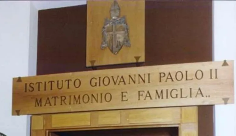 Istituto Giovanni Paolo II | L'ingresso dell'Istituto Giovanni Paolo II su Matrimonio e Famiglia  | PD