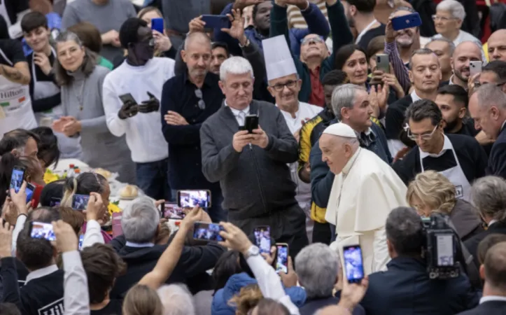 Papa Francesco con i poveri |  | Daniel Ibanez / ACI Group