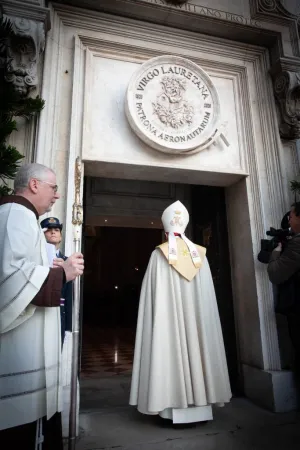 Il Cardinale Parolin apre la Porta Santa a Loreto |  | Santuario di Loreto 