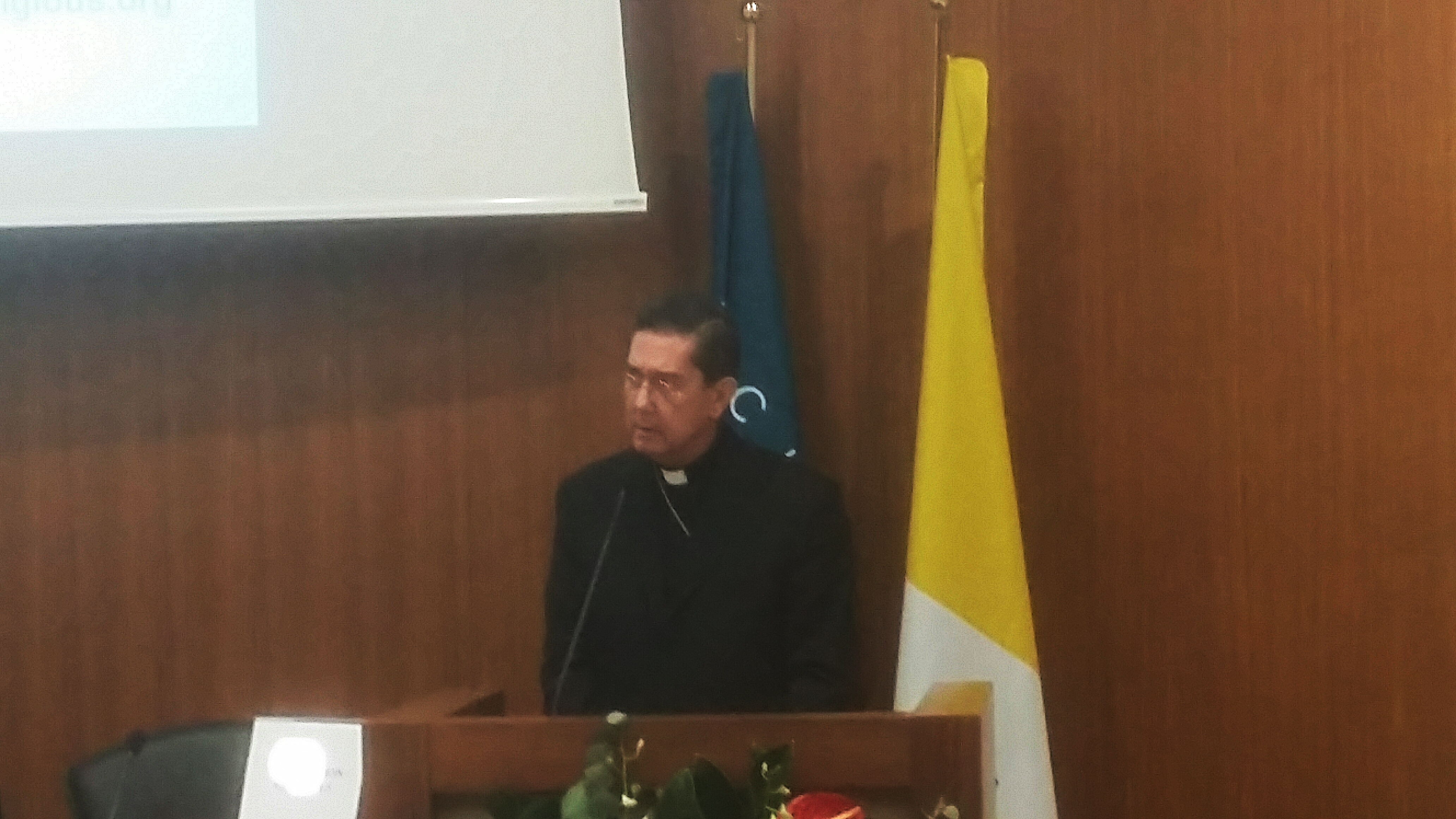 L'arcivescovo Miguel Ayuso, numero due del Pontificio Consiglio del Dialogo Interreligioso, chiude la conferenza del KAICIID in Gregoriana, Roma, 4 novembre 2016 / Andrea Gagliarducci / ACI Stampa