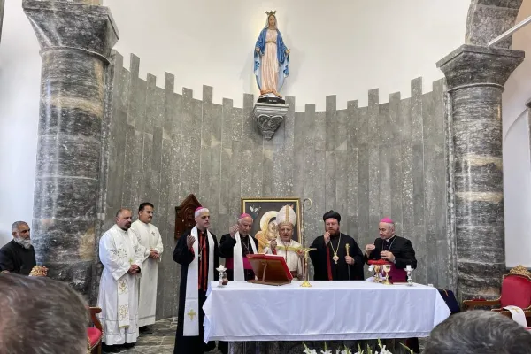 Un momento della celebrazione di riapertura di Santa Maria del Perpetuo Soccorso a Mosul, 5 aprile 2024 / Chaldean Patriarchate