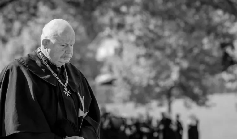 Un ritratto del Gran Maestro dello SMOM fra' Giacomo Dalla Torre del Tempio di Sanguineto, deceduto il 29 aprile 2020 |  | Order of Malta