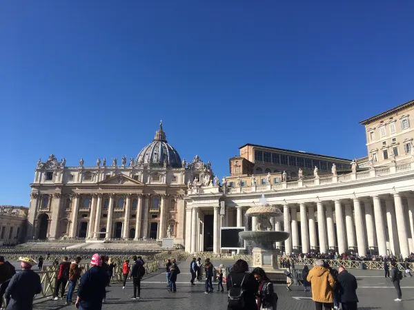 Piazza San Pietro  |  | VG / ACI Stampa