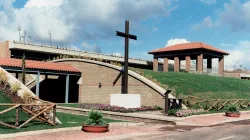 L'ingresso del Cimitero Laurentino  / Cimiteri Capitolini