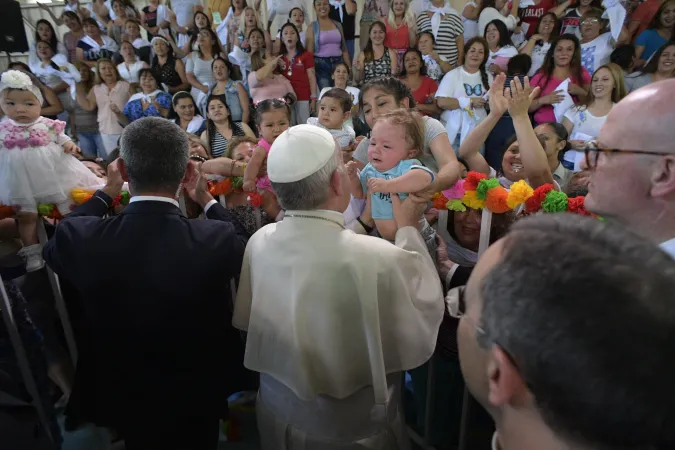 Papa Francesco a carcere femminile di Santiago |  | Vatican Media