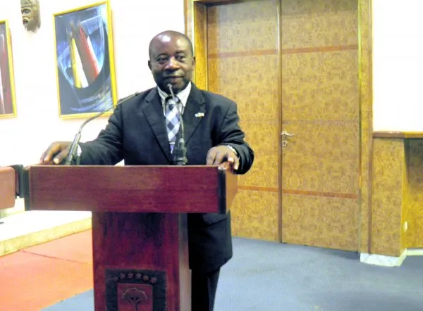 Joaquín Mbana Nchama | Joaquín Mbana Nchama, Ambasciatore della Giunea Equatoriale presso la Santa Sede | http://www.guineaecuatorialpress.com