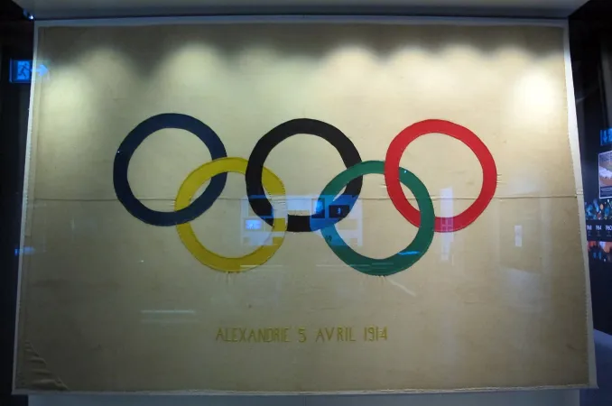 La bandiera olimpica del 1914 nel Museo di Losanna |  | pd