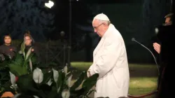 Un momento di cordoglio di Papa Francesco  / Martha Calderon / ACI Group