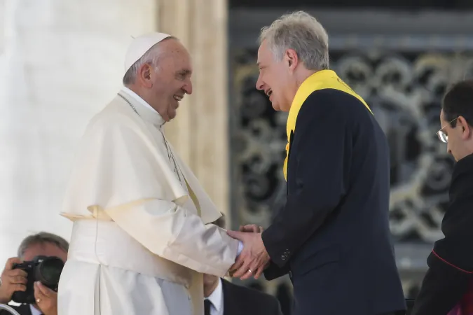 Padre Tomaž Mavrič con Papa Francesco  |  | Figlie della Carità di San Vincenzo de’ Paoli
