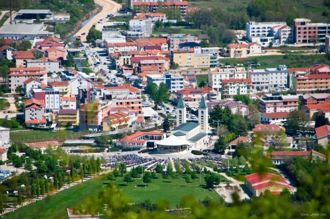 La chiesa dedicata alla Madonna Regina della Pace a Medjugorje |  | Wikipedia 