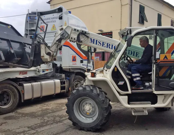 I soccorritori a Livorno |  | Misericordia di Prato