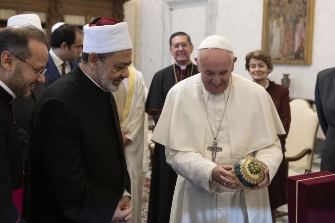 Il Papa con Ahmed Al-Tayyeb |  | Vatican Media - ACI Group