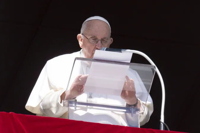 Papa Francesco, Angelus | Papa Francesco durante un Angelus | Vatican Media / ACI Group