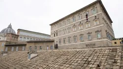 Papa Francesco durante un Angelus / Vatican Media / ACI Group