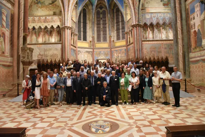 Foto di gruppo del Simposio FEAMC |  | FEAMC