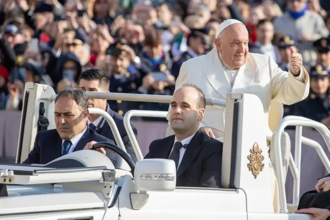 Papa Francesco durante un'udienza generale |  | Daniel Ibanez / EWTN