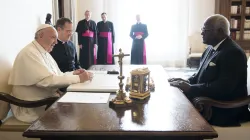 Papa Francesco incontra Ernest Bai Koroma, presidente della Sierra Leone, Palazzo Apostolico Vaticano, 11 novembre 2017 / L'Osservatore Romano / ACI Group