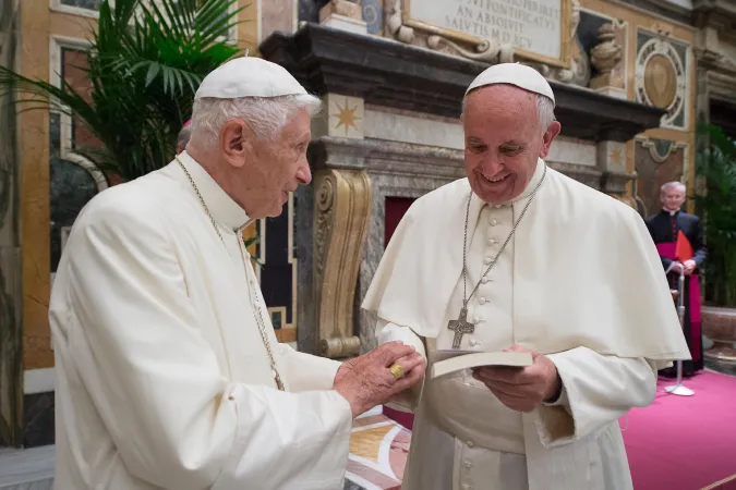 Papa Benedetto e Papa Francesco |  | L'Osservatore Romano