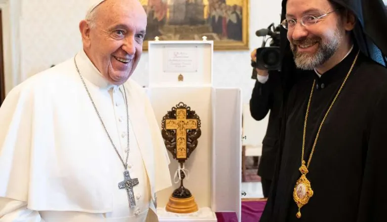 Papa Francesco e Job di Telmessos | Papa Francesco e il metropolita Job di Telmessos durante l'incontro in Vaticano del 28 giugno 2019 | Vatican Media / ACI Group