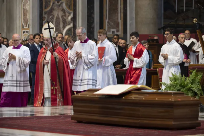 Papa Francesco, funerali cardinale Silvestrini | Papa Francesco alle esequie del Cardinale Achille Silvestrini, Basilica Vaticana, 30 agosto 2019  | Vatican Media / ACI Group