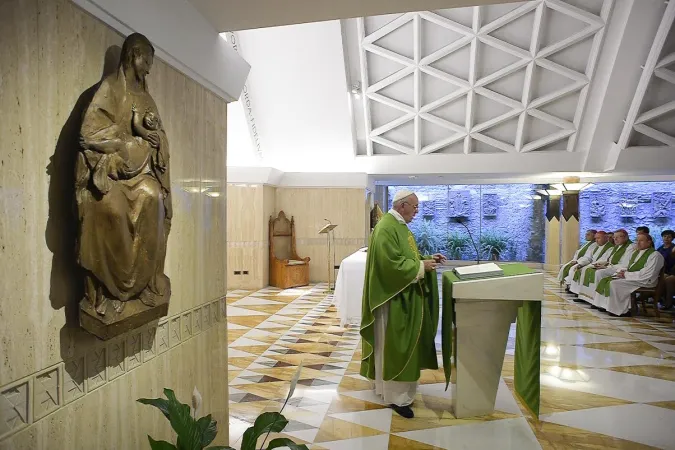 Il Papa a Santa Marta  |  | OR