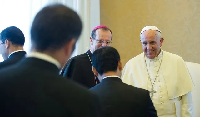 Papa Francesco all'Accademia Ecclesiastica | Papa Francesco in una delle precedenti visite all'Accademia Ecclesiastica | LOR 