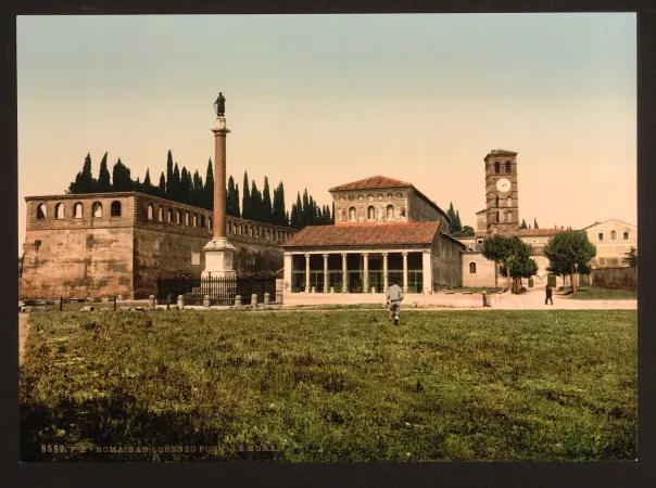 San Lorenzo Fuori le Mura agli inizi del 1900 |  | wikipedia 