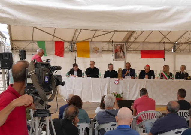 La festa a San Pietro della Ienca - Credit Wlodzimierz Redzioch |  | La festa a San Pietro della Ienca - Credit Wlodzimierz Redzioch