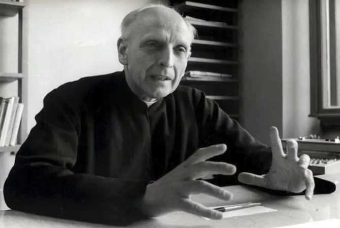 Padre Pedro Arrupe SJ |  | https://jesuitas.lat/