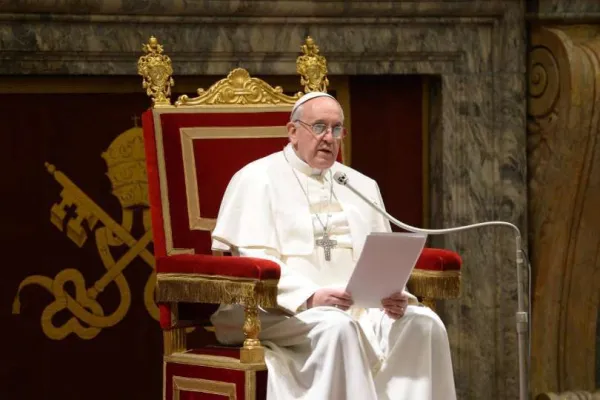 Papa Francesco durante una recente udienza in Sala Clementina / Vatican Media / ACI Group