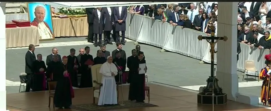 Foto di San Giovanni Paolo II nell'Udienza del 18 maggio 2016 |  | CTV